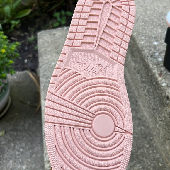 Air Jordan 1 mid arctic orange black toe - Picture 2 of 3